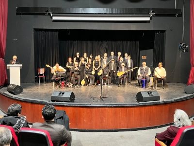 TÜRKÜLER ENGEL TANIMAZ TÜRK HALK MÜZİĞİ KORO KONSERİ